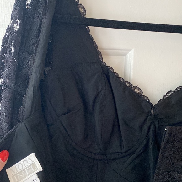 Vintage 90s Scallop Lace Dress - Picture 10 of 11